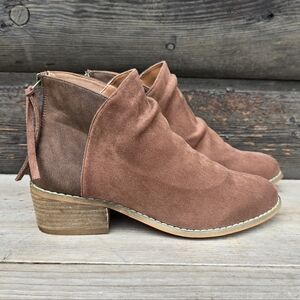 Boutique by Corkys NEW!! Sis Bohemian, Rustic Stacked Heel Comfort Bootie 8M